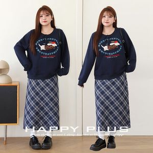 เสื้อสเวตเชิ้ตคอกลมสีน้ำเงินกรมท่าสำหรับผู้หญิงของรันฉี พร้อมลายปักรูปสุนัข ไซส์พลัส เสื้อถักลำลอง - Product Image 2