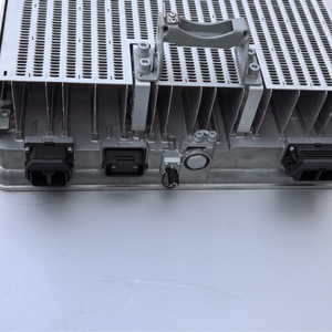 AAU5639 5G 240W IP65 RRU รุ่นดั้งเดิมสำหรับสถานีฐาน อุปกรณ์ไฟเบอร์ โครงสร้างพื้นฐานไร้สาย - Product Image 5