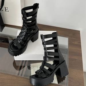 Sandales punk mi-mollet pour femmes, bottes à semelle épaisse avec fermeture éclair métallique élégante - Product Image 1