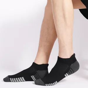 新设计的白色-黑色-gery脱衣舞短袜男士运动踝袜