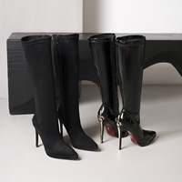 Bottes noires extensibles au-dessus du genou pour femme, à bout pointu, talons aiguilles, semelle extérieure rouge, effet amincissant, automne, talon très haut