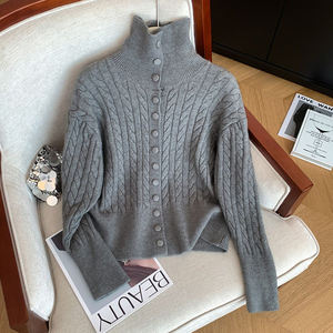 Pull à col roulé en maille pour femme, style automne-hiver 2026, couleur unie, coupe ample, motif personnalisable - Product Image 4