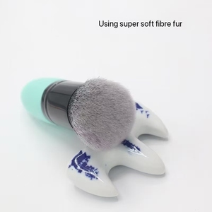 Pinceau de maquillage multifonction simple avec manche en bois de 12cm Fond de teint sans couture BB Cream Small Fat Bun <span class=keywords><strong>Brosse</strong></span> de nettoyage portable Blush - Product Image 6