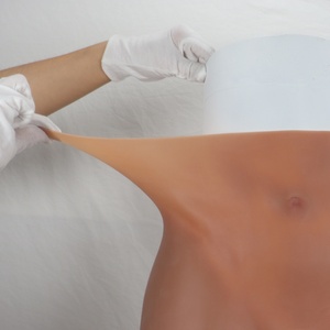 Mutandine in silicone artificiale con vagina finta e spessore glutei di 1,2 cm per transgender e drag queen, intimo con seno finto e vagina finta - Product Image 3