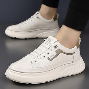 One She White Chunky Sneakers, chaussures de marche pour hommes en cuir de vache à bout rond, antidérapantes, avec doublure en maille, style décontracté printemps automne - Product Image 2