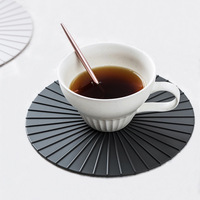 Sous-verre en silicone moderne et minimaliste pour cuisine, style Instagram, résistant à la chaleur, épais, pour tasses, table ou dessous de plat, modèle DMS1012