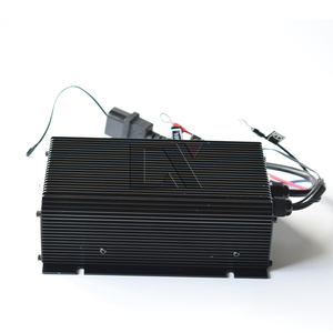 Chargeur de batterie intelligent 220V pour équipement d'entrepôt électrique avec protection contre les surcharges - Product Image 4