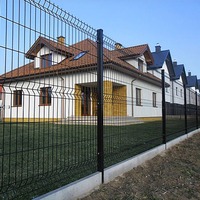 Clôture en fil métallique soudé en V 3D facile à assembler pour les bordures de jardin et l'aménagement paysager