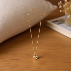 Collar con Colgante de Sagitario Chapado en Oro, Joyería Fina Minimalista para Mujer, Uso Diario, Cadena de Serpiente - Product Image 5