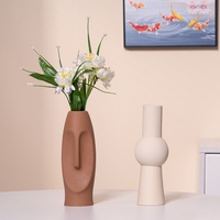Vase à fleurs de bureau de style européen, design créatif, moderne et simple, ornement d'entrée, décorations douces pour la maison
