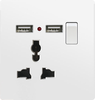 Fournitures électriques standard britanniques pour la maison/le bureau/l'hôtel Commutateurs de port USB PC et prise 13A/10A Courant nominal Prise UE Standard