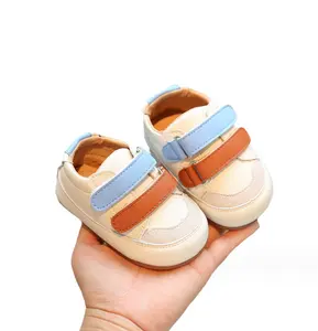 소년을위한 0-5 년 새로운 아기 신발 가죽 유아 어린이 맨발 신발 부드러운 단독 야외 어린이 테니스 패션 여자 운동화