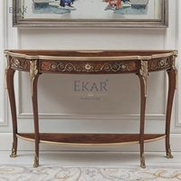 Table console classique en bois massif avec détails sculptés pour entrée ou salon