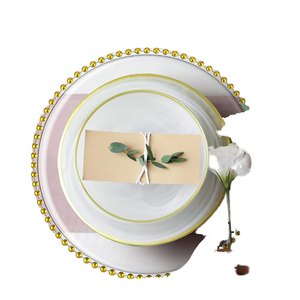 Assiettes de présentation dorées modernes de 13 pouces avec bord perlé – Assiettes élégantes pour dîner de mariage, en <span class=keywords><strong>plastique</strong></span> écologique, pour usage <span class=keywords><strong>alimentaire</strong></span> et fêtes - Product Image 3