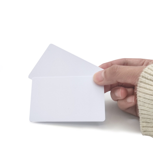 Tarjetas de PVC Blancas Magnéticas en Relieve al por Mayor, Listas para Impresión Offset con Acabado Brillante, Tamaño Estándar, de Guangdong - Product Image 1