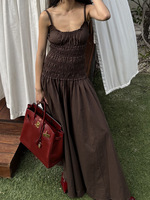 Robe longue décontractée pour femme à volants et corsage smocké, bretelles spaghetti, coupe évasée, style A-line, idéale pour les vacances