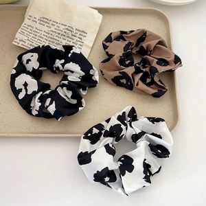 <b>Scrunchies</b> for Women <b>Small</b> MOQ Custom Printed Customizable logo Satin <b>Silk</b> <b>Scrunchies</b> - Product Image 2