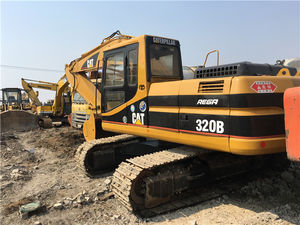 Excavadora Usada Caterpillar CAT 320B de 20 Toneladas, Excavadora de Cadenas Usada de Segunda Mano en Buenas Condiciones, Tractor en Stock para la Venta - Product Image 3