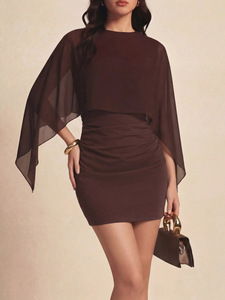 <span class=keywords><strong>Robe</strong></span> de <span class=keywords><strong>cocktail</strong></span> vintage moulante pour femme, collection automne-<span class=keywords><strong>hiver</strong></span> 2026, avec manches cape transparentes et col rond, style minimaliste, marque privée - Product Image 1