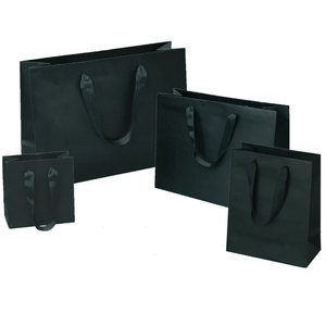 Sacs en papier de luxe noir mat pour le commerce de détail, sacs de shopping en carton avec poignée en ruban, logo personnalisé OEM, vente en gros - Product Image 4