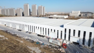 เครื่องตัดท่อไฟเบอร์เลเซอร์ CNC ขนาด 240 มม. กำลัง 3Kw-20Kw สำหรับตัดท่อกลม สี่เหลี่ยม วงรี โลหะ เหล็ก รุ่น LM6024T2 Laser Max - Product Image 4