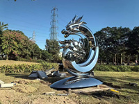 Statue de dragon décorative extérieure sur mesure de grande taille, design couleur personnalisé, sculpture de jardin en acier inoxydable poli, logo client, taille personnalisable
