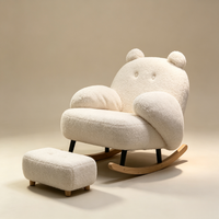 Fauteuil à bascule moderne en laine d'agneau avec oreilles d'ours, repose-pieds ottoman, coussin ultra moelleux, bois naturel silencieux
