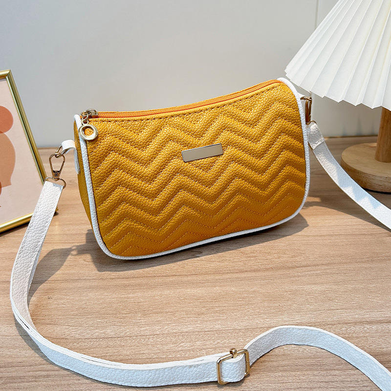 สีเหลือง