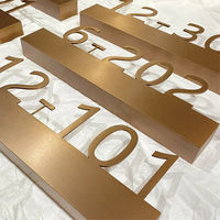 Plaque de numéro de porte d'hôtel Dacosign au design moderne et élégant, en acrylique et acier inoxydable, pour appartement et école