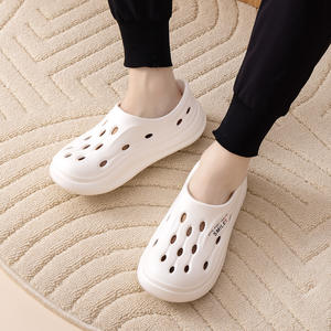 2025 hommes été sandales nouveau Anti-odeur anti-dérapant Eva conduite pantoufles plate-forme respirant extérieur plage sabots hommes vêtements d'extérieur - Product Image 2