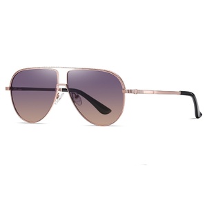 JS8540 Logo personalizzato all'ingrosso polarizzati occhiali da sole quadrati bianco metallo UV400 protezione Tac per la guida Logo personalizzabile <span class=keywords><strong>uomo</strong></span> - Product Image 6