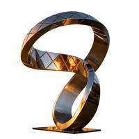 Sculpture abstraite moderne en acier inoxydable poli doré, motif diamant, anneau de Möbius, ornement paysager de jardin