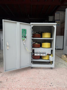 25kva 30kva 35kva 40kva stabilisateur de tension automatique 380v 3 phases servo moteur régulateurs de tension/stabilisateurs - Product Image 3