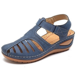 Sandalias de cuña para mujer, novedad 2026, con punta cerrada, recortes perforados, correa ajustable, antideslizantes, cómodas y casuales. - Product Image 4