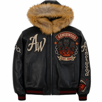 Blouson Bomber Homme Surdimensionné Personnalisé en Peau de Mouton avec Broderie Appliquée et Capuche Fourrée, Vêtement d'Extérieur de Luxe Sur Mesure avec Strass Style Streetwear