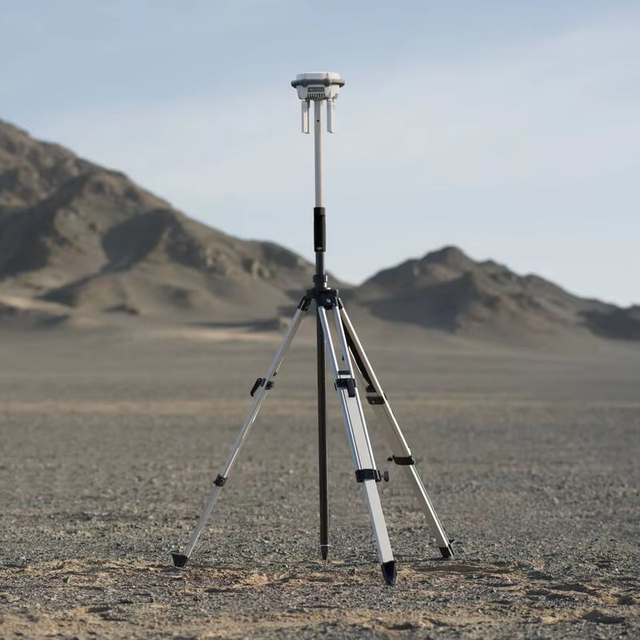 D-RTK 3 Multifunctional Base Station GNSS Solution with High-performance Antennas & Receiver Modules for Matrice 4T&4E (Plastic)