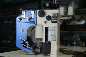 YAOHAN Top quality High Capacity Heavy Duty Rice Bag Closer Stable Continuous Stitching Machine For Grain Woven <b>Sacks</b> - Product Image 2