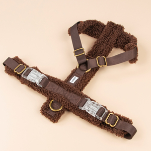 Arnés de Invierno para Perro, Personalizado por el Fabricante, Diseño de Peluche Suave, Acolchado, con Cuello Ajustable - Product Image 2