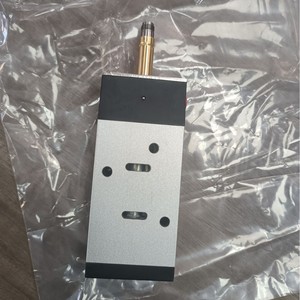 Válvula Solenoide Pilotada Norgren 9730000.0000.000.00 con Retorno por Resorte, Antideflagrante, Control de Flujo Bidireccional, Estándar Británico - Product Image 1