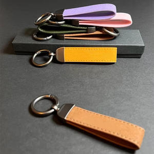 Vente en gros de porte-clés en cuir véritable PU personnalisés Mini Bible Sainte Bible Verset Cadeaux d'église - Product Image 4