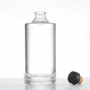 โรงงาน OEM รับผลิตขวดแก้วใสขนาด 700 มล. 750 มล. สไตล์นอร์ดิก สำหรับบรรจุจิน วิสกี้ วอดก้า และเตกีลา พร้อมจุกไม้ก๊อกปิดผนึก - Product Image 1