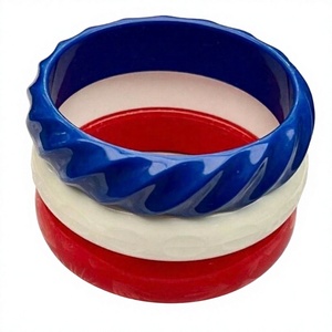 Nouveau bracelet en résine vintage au design élégant, bracelet sculpté, bijoux faits à la main, bijoux de mode, anniversaire de mariage pour femmes - Product Image 5