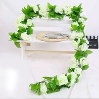 Guirlande de roses artificielles en soie pour Noël, fausses fleurs grimpantes pour l'ombrage