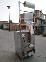 Machine d'emballage de petits sacs en plastique à vis / Machine d'emballage de pesage pour vis, écrous, boulons et pièces métalliques
