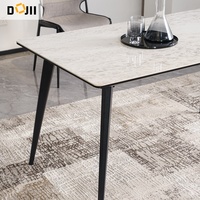 Table à manger personnalisable pour 4 personnes avec chaises en verre acrylique / pierre, mobilier de salle à manger unique et élégant |   Prix d'usine