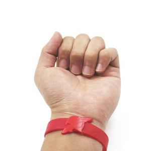 מותאם אישית צמיד סיליקון להקת יד אישית צורת ספורט גומי סיליקון צמידי צמיד סיליקון מותאם אישית - Product Image 4