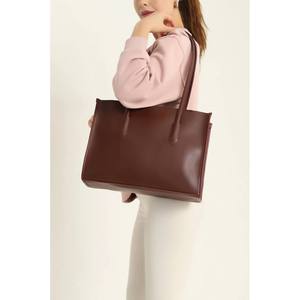 Bolso de Hombro Minimalista para Mujer, con Dos Asas, Estilo Tote Abierto, en Cuero Marrón - Product Image 1