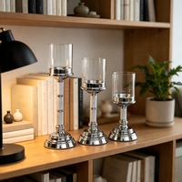 Porte-bougie Hurricane, élégant chandelier à tige haute, bougie pilier en option, taille et finition personnalisables pour table de mariage et décoration intérieure