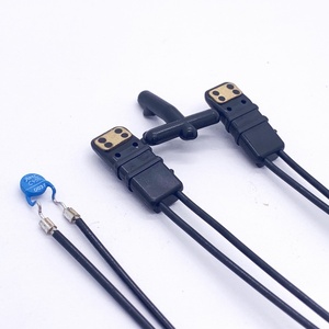 Machine de moulage par extrusion basse pression pour accessoires d'électronique grand public, module de charge sans fil pour tablette - Product Image 3