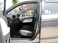 Vehículo de Nueva Energía, Hatchback de 5 Puertas y 4 Asientos, Junchi EA 2025 Modelo Básico con Motor de 34 CV y 1146 kg de Masa Máxima de Carga Completa para Desplazamientos Diarios
